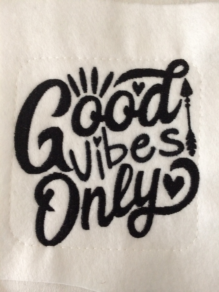 Preview: Good Vibes only 4'x4'